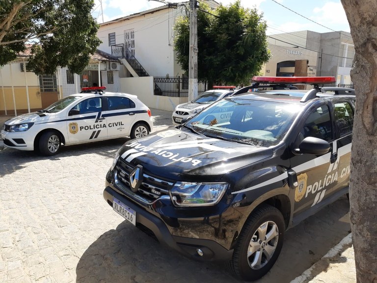 200821 - Polícia Civil apreendem arma e drogas ilícitas em Boa Vista (2).jpeg