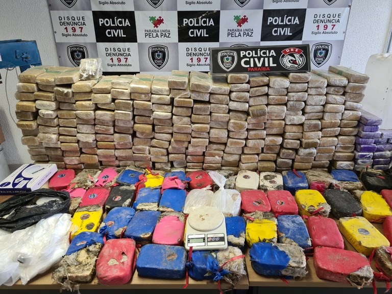 231021 - Polícia Civil prende dois em João Pessoa e faz a maior apreensão de drogas dess (1).jpeg