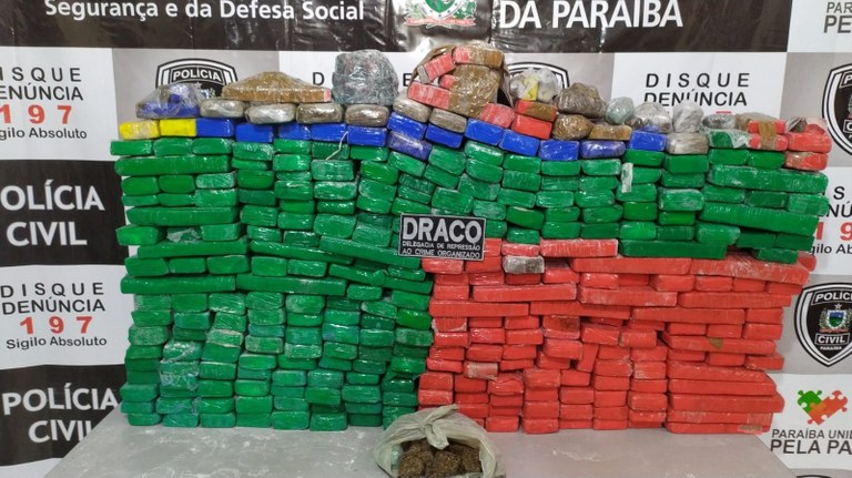 300721 - Polícia Civil prende homem e apreende 350 quilos de maconha (2).jpeg