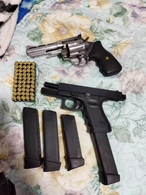 300721 - Polícia Civil prende mulher em Gramame e apreende armas.jpeg