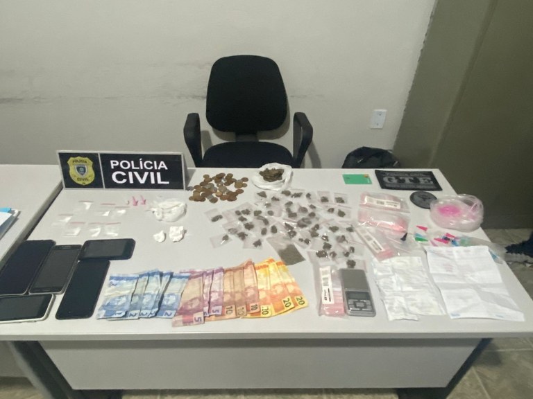 Polícia Civil apreende maconha e cocaína em Esperança.jpeg